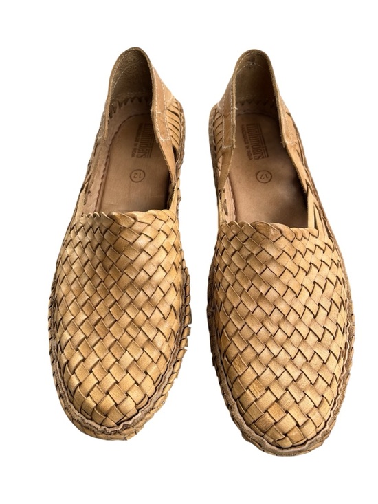 Mohinders Woven Flats in Honey Leather. Handcrafted in India. Men’s size 12 main image 6